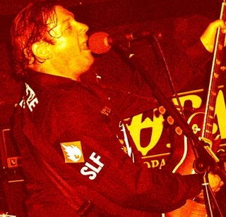 STIFF-LITTLE-FINGERS-FRONTMANN JAKE BURNS WIRD 65