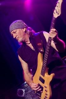 VERMITTLER BEI DEEP PURPLE