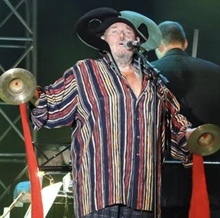 EINIGE DER STÄRKSTEN ELECTRA-SONGS SANG MAMPE: PETER LUDEWIG WURDE 80
