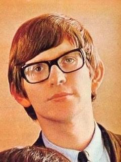 BASSIST & SONGWRITER CHRIS WHITE WURDE 80