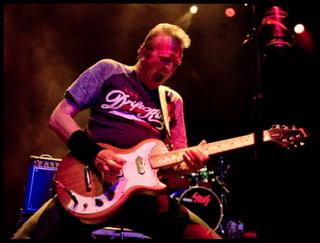 BIG-COUNTRY-GITARRIST BRUCE WATSON WURDE 60