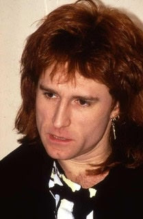 US-STAR AUS ENGLAND: JOHN WAITE WURDE 70