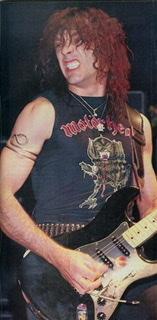 VOR GENAU EINER DEKADE STARB MOTÖRHEAD-GITARRIST WÜRZEL