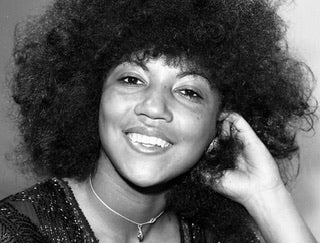 HITS IN DEN 70s UND STIMME IM HINTERGRUND: LINDA LEWIS MIT 72 VERSTORBEN